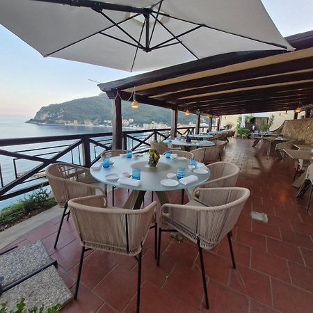 Palazzo Vescovile Hotel Noli Exterior photo